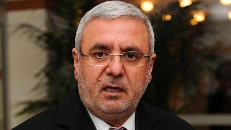 AKP’li Metiner’in ‘çift maaş’ imtihanı: Paylaşımı sildi, yetmedi hesabını kapattı