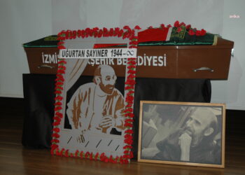 Bizimkiler’in Cemil’i, son yolculuğuna böyle uğurlandı