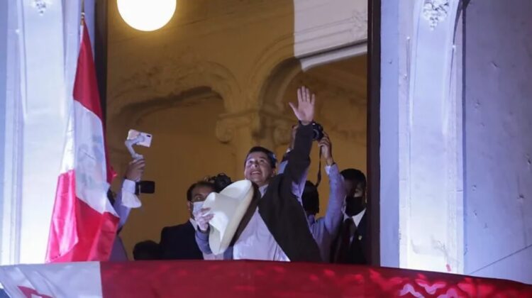 Peru’da sosyalist aday Castillo zaferini ilan etti