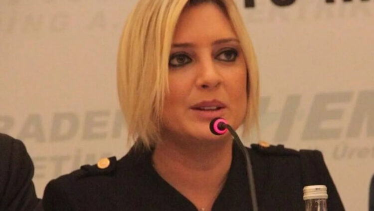 Yargılanan İpek Hattat hakkında flaş karar!