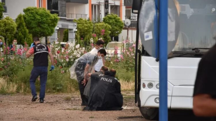 Ankara’da servis otobüsü 90 yaşındaki adamı ezdi