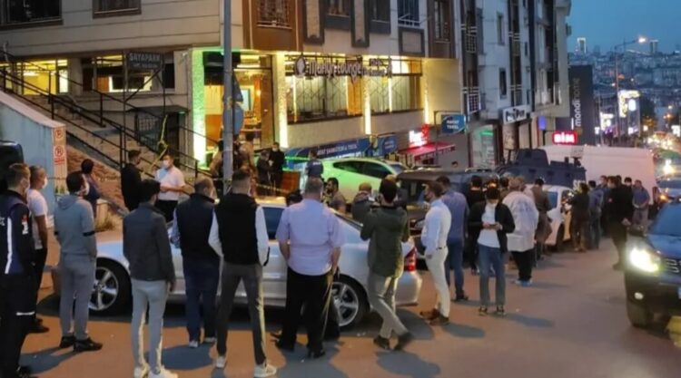 Eyüpsultan’da kafeye ateş açıldı: 1 ölü, 2 yaralı