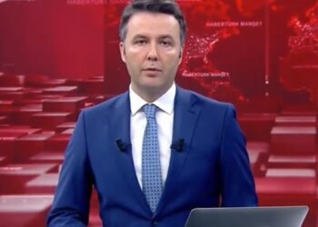 Habertürk sunucusu ağlamamak için kendini zor tuttu