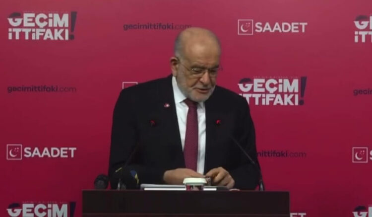 Karamollaoğlu: “Bugün kalabalıksınız, A Haber bile gelmiş”