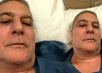 Mehmet Ali Erbil hastaneye kaldırıldı!