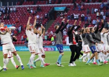 EURO 2020’de ilk çeyrek finalist Danimarka oldu