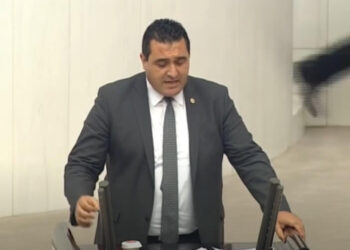 CHP’li Karasu: ”Erdoğan’ın ağzından dökülen iki sözcükle 112 milyar lira fakirleştik”