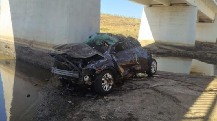 Feci kaza! Köprüden düşen otomobildeki 5 kişi öldü