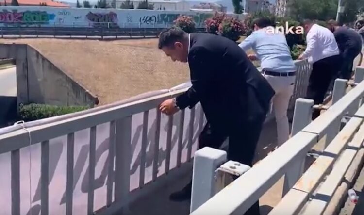 ‘128 milyar dolar nerede?’ afişlerinin ardından olay yaratacak yeni pankart!