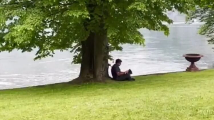 Sezgin Baran Korkmaz’dan ‘Ahmet Kaya’lı video