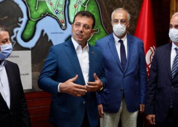 Sağlık meslek odalarından İmamoğlu’na “pandemi teşekkürü”