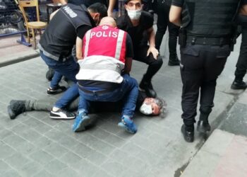 AFP Foto Muhabiri: Orada bir gazeteci öldürülmeye çalışıldı