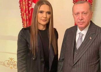 Yurttaşlar Demet Akalın’a tepki gösterdi