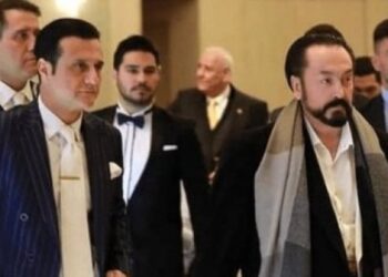 ‘Turnike’ kitabının yazarı, Adnan Oktar Cemaati’nin hedefinde!
