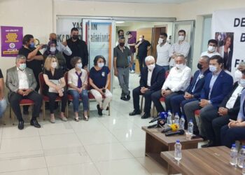 CHP heyetinden HDP’ye geçmiş olsun ve başsağlığı ziyareti