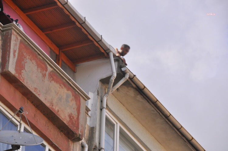 İntihar girişimini film izler gibi izlediler