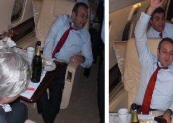 Egemen Bağış’ın içtiği şampanyanın fiyatı dudak uçuklattı