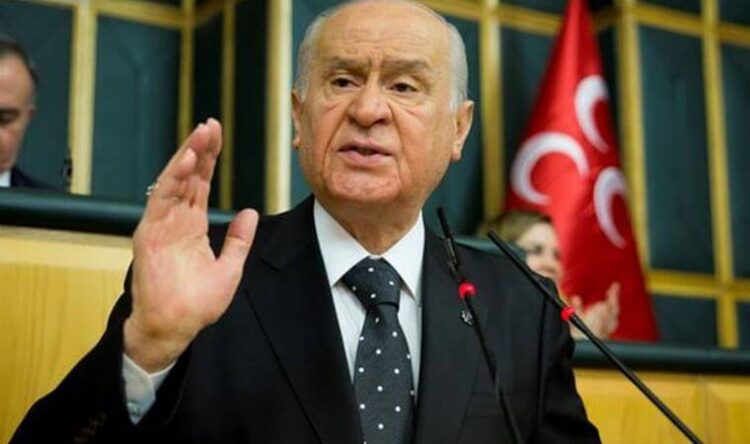 Bahçeli’den Atatürk’e hakarete sert tepki!