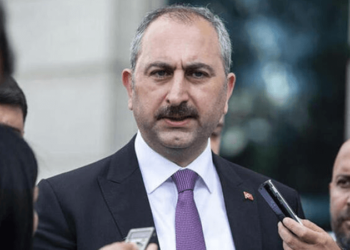 Adalet Bakanı Gül: “Hak aranacak yegane yer yargıdır”