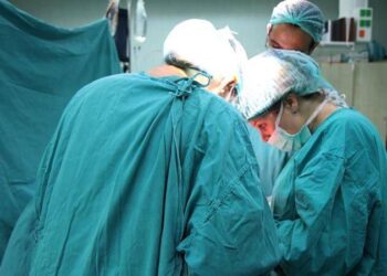 Hastanın karnından çıkanlar doktorları şaşırttı