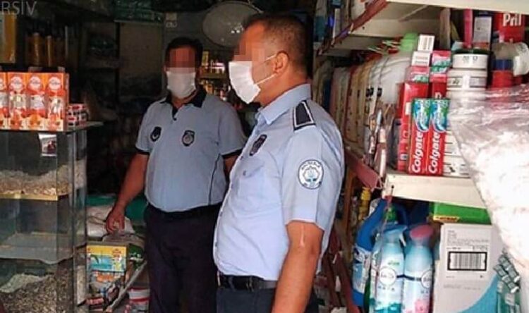 AKP’li belediyenin zabıtaları tarafından dükkanı basıldı