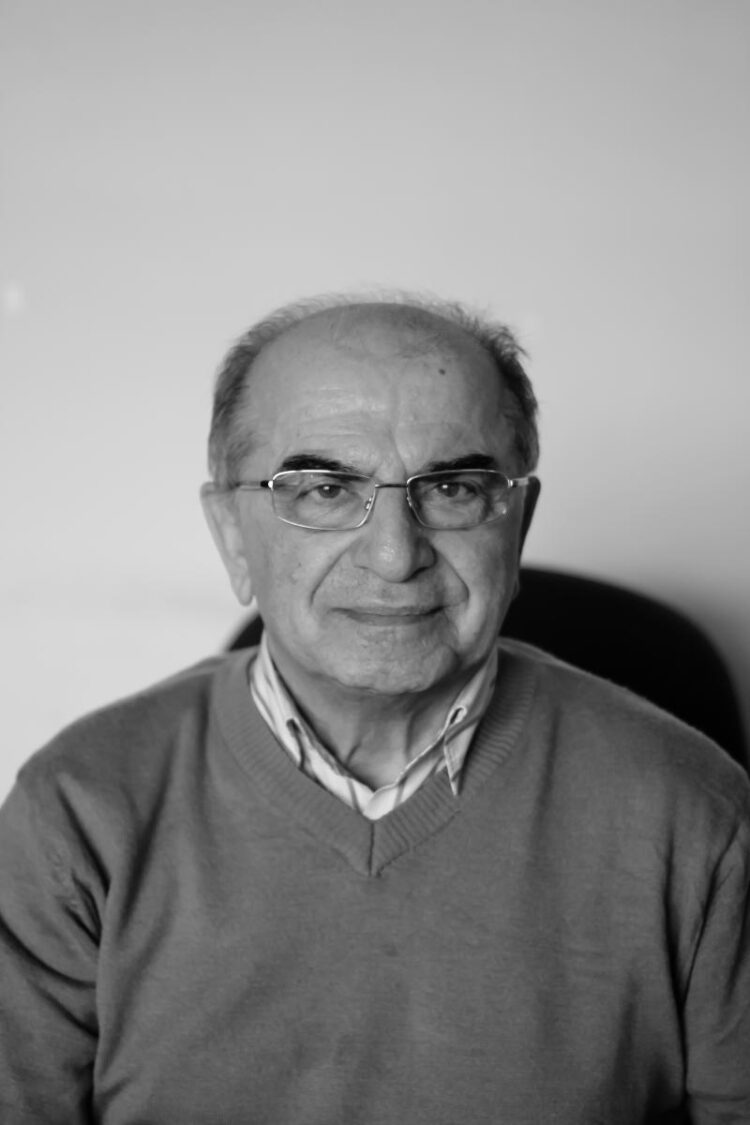 Sesli Köşe- Yakup Kepenek- “Susturmanın sonuçları!”