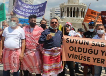 İzmir’de hamamcılar peştamalla eylem yaptı