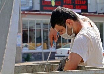 Çöp toplayarak KPSS’de 25’inci oldu, şimdi hedefi hukuk fakültesi