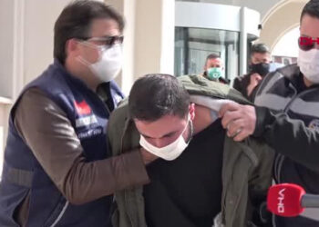 10 yaşındaki oğlunu boğarak öldüren baba, cezaevinde intihar etti