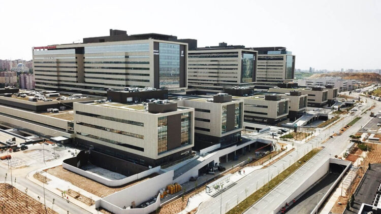 Çok konuşulacak satış: Şehir hastaneleri el değiştiriyor