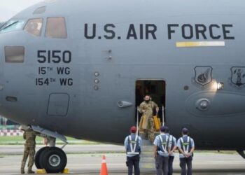 Çin’den ABD’nin askeri uçaklı Tayvan ziyaretine tepki