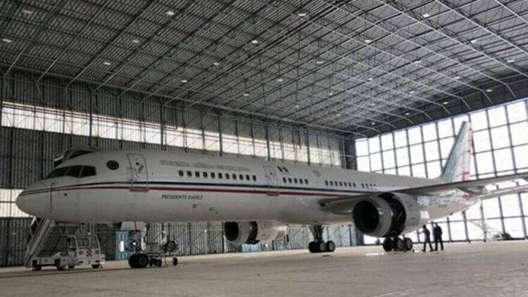 ‘Halk fakirken yöneticiler zengin olamaz’ dedi, başkanlık uçağını sattı