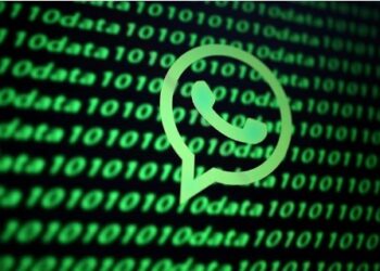 Almanya’da istihbarat WhatsApp yazışmalarını okuyabilecek