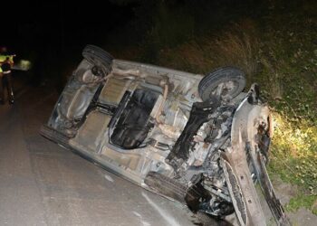 Otomobiliyle takla attı, ‘Keşke ölseydim’ diyerek şarkı dinledi