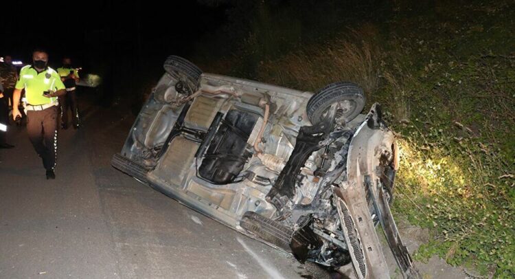 Otomobiliyle takla attı, ‘Keşke ölseydim’ diyerek şarkı dinledi