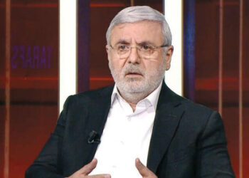 “AK Parti’de her düzeyde ciddi bir kibir-böbürlenme sorunu var”