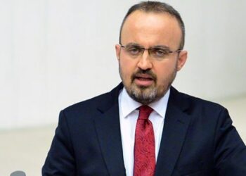 AKP’den çift maaşlı bürokratlara ilişkin flaş açıklama