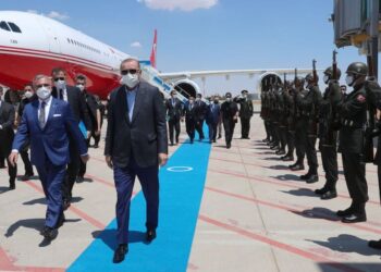 Erdoğan erken seçime mi hazırlanıyor?