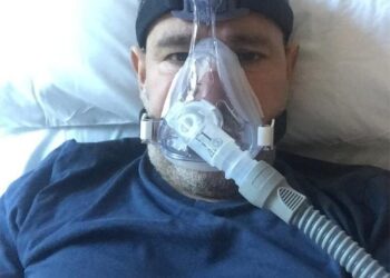 Covid aşısı: Hastanede yatan aşısız Covid hastalarının pişmanlığı