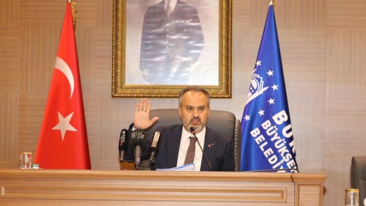Bursa’da stadyum krizi: AKP’li belediye başkanı istifaya çağrıldı