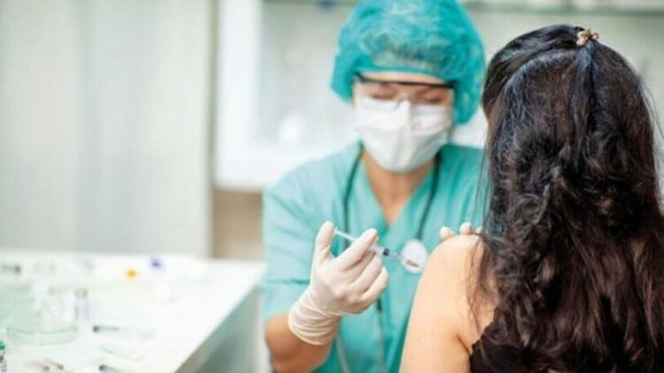 Aşı olmayan kişi sayısında endişelendiren seviye