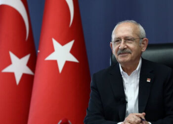 ‘Erdoğan Soylu’yu görevden almak için Bahçeli’yi ikna etmek zorunda’