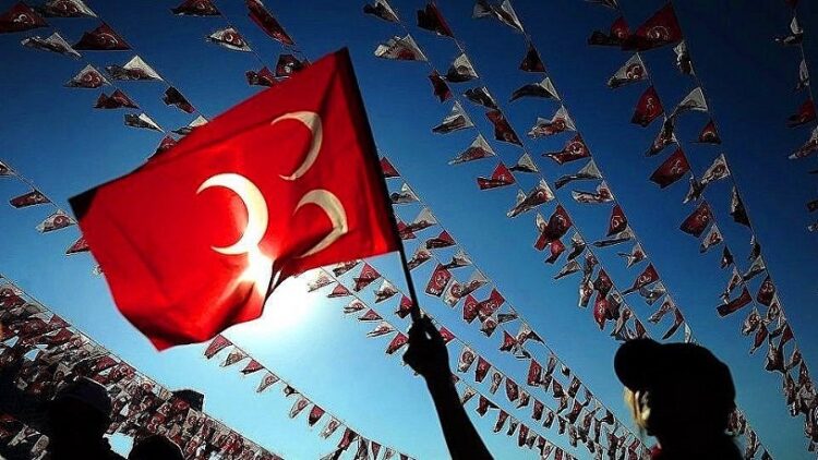 MHP’li meclis üyesi ‘deprem’ yarattı: Peş peşe istifalar