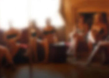 Seks tarikatına üye bulan ünlü oyuncuya hapis şoku