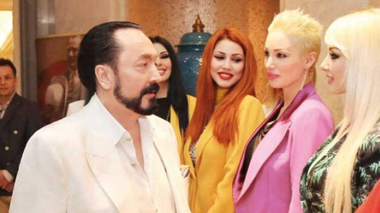 Cumhuriyet yazarından çarpıcı iddia: İşte Adnan Oktar’la iş ortağı çıkan bakan…