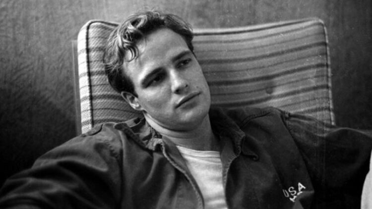 Baro seçimlerinde Marlon Brando’ya oy çıktı
