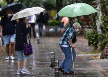 Sıcaklıkların kavurduğu İstanbul’a yağmur müjdesi