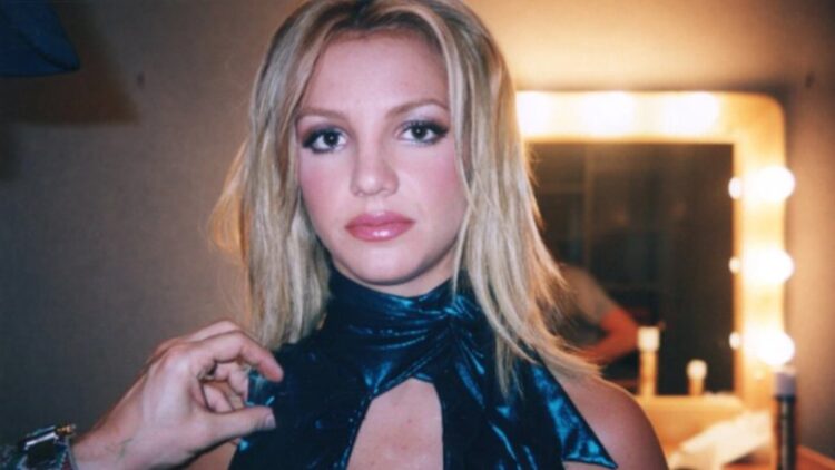 Britney Spears’tan çıplak poz
