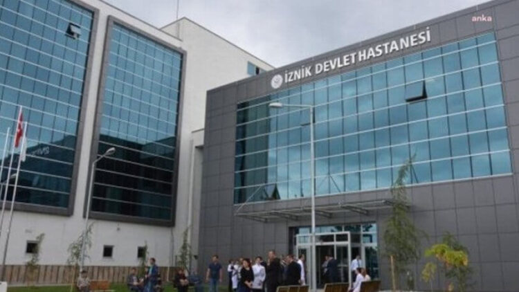 Fahrettin Koca’dan ‘hurdacıya satılan morg’ iddialarına ilişkin açıklama