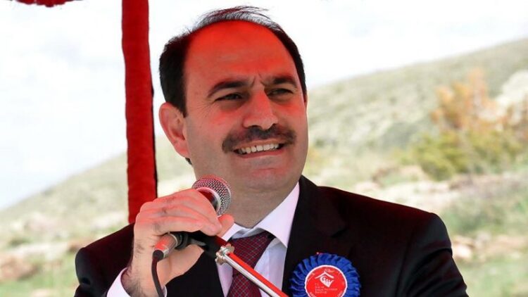 PTT’yi zarara uğratan isim böyle ödüllendirildi